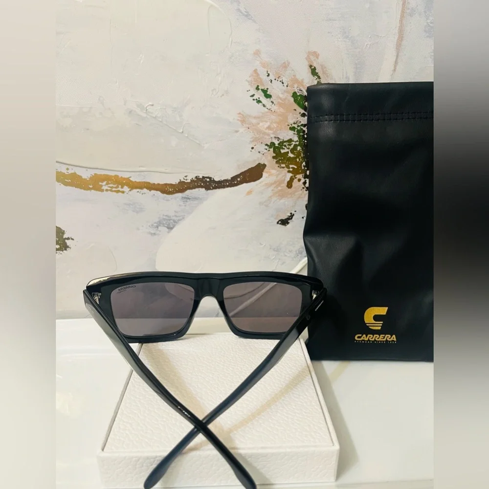 🛍️NWT Carrera Women’s Sleek Black Sunglasses